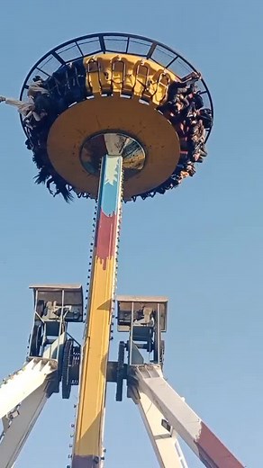 Exciting Pendulum Ride Experience at Amusement Park