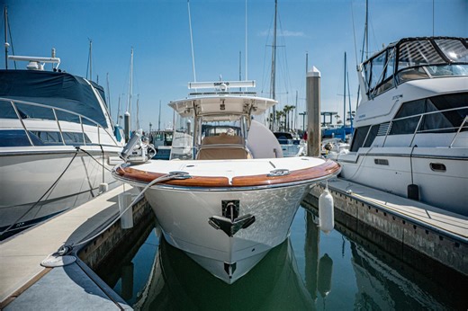 Used 2019 Mag Bay 33 CC, 90292 Marina Del Rey - Boat Trader