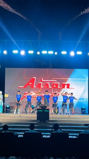 愛三工業レーシングチーム on Instagram: "@petronasletourdelangkawi PETRONAS Le Tour de Langkawi 2025 Team Presentation!!! 大会開幕 前々日の本日は、盛大なオープニングセレモニー&チームプレゼンテーションでした！ #petronasletourdelangkawi #aisanracingteam #愛三工業株式会社 #darebikes #cema #ride100parcent #xtrm #valsis #lun #igpsport #topeak #maxxis #maruiltd #poc #fullmarks #sunvolt #fukaya #minoura #ignamesportsaroma #sunmerit #アールエル #武田レッグウェアー株式会社 #powerbar #wakos #aggressivedesign #powerproduction #おおすが整形外科 #天然温泉かきつばた #yonexwear #看板ステーション"