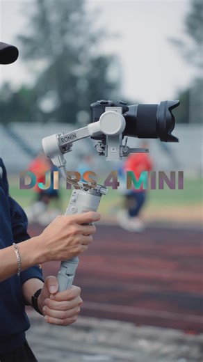 Tấn Đạt on Instagram: "DJI RS 4 MINI | Introducing The first gimbal in the DJI RS (Ronin Stabilizer) lineup to feature a completely new design! Packed with powerful features inherited from the RS3 and RS4 series: - Auto Lock (Next-gen automatic axis lock) - New Native Vertical Mode (Effortlessly switch between horizontal and vertical shooting) -…, Despite being a Mini version, it doesn’t compromise on performance! ✨ #dji #DJIVIETNAM #djirs4mini #filmmaking #gimbal #contentcreator"