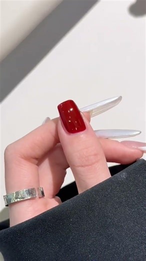 'Redwood' Red-Brown Gel Swatch 🍷 One-Swipe Full Coverage & Instant Brightening!