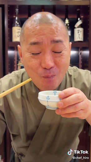 Delicious Sea Pineapple Experience | 美味すぎて痙攣した😂
