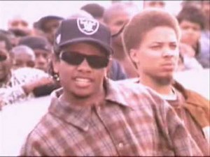 2Pac ft. Eazy-E - Sick ass killah (Videoclip/Remix)