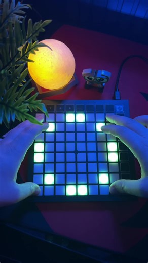 Just got this launchpad and trying to learn light shows! I’m new so be gentle #launchpad #mashup #edm
