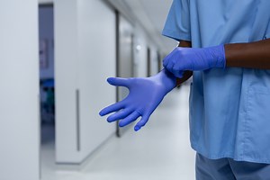 Medical and examination gloves | Synthomer