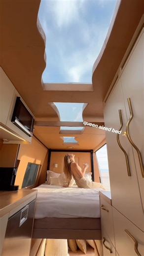 Luxury female campervan with insane off grid capabilities ✨💅 #vanlife #campervanconversion