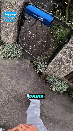 A Genius Move to Win Any Road Standoff! 🛣️😉