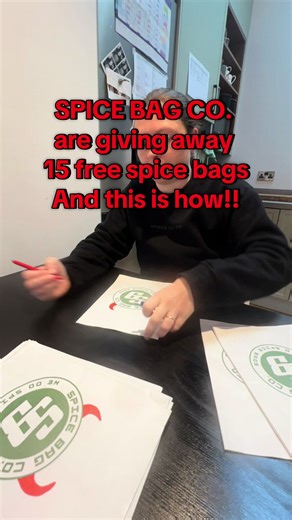 This Halloween we are giving away 15 free spice bags via a fully stamped squid loyalty card. There will be 5 fully stamped loyalty cards up for grabs tomorrow at wiper and true the barrel store 4-9pm 5 more at electric bear brewery in bath on Saturday 2-8pm And 5 more at bruhaha brewery at windmill hill city farm. Free spice bags to be claimed on your next visit to spice bag co. Happy Halloween 🎃 G & A #streetfood #foodtruck #spicebag #foodies #halloween