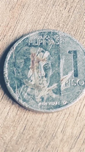 yr 2018 ngc 1piso coin w/rare scratch error damaging face obvers on revers scratch covering CB logi