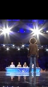 When he stepped onto the stage with his unique look, Simon was initially skeptical about his talent. However, as soon as he began to sing, everyone was left in shock. Watch he full video in the comments below👇🔥 | Suggested for you