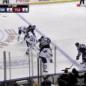 #FLA • Steve MacIntyre 🆚 Colton Orr • #TOR 2009 NOV 27 • #HFrandomizer #TimeToHunt #LeafsForever hockeyfights.com/fights/89196 | hockeyfights.com