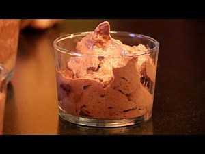 La crème glacée aux mûres