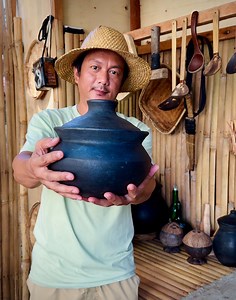 2.8M views · 77K reactions | How to season a palayok Filipino clay pot agbiag!! Mabuhay!! God bless everyone... | Lakay Vizcayano | Facebook