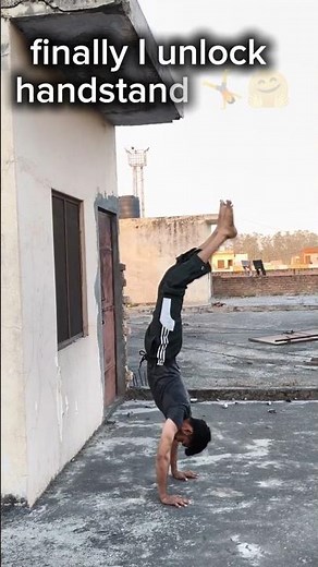 handstand tutorial 🤸10/365#challenge #viral_video #motivation #calisthenics #sports how to do hndstd