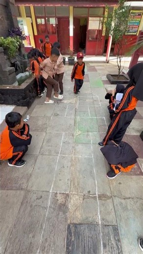 Learn hopscotch