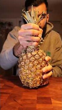 Is This Actually How to Open a Pineapple?