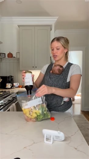 Brooke Stepp on Instagram: "Okay stick around to see how good this comes out 😍 Comment RECIPE and I will send you the written recipe. Definitely an easy and healthy go to dinner idea! #dinner #dinnerrecipe #healthydinner #familydinner #sheetpandinner #recipe #easydinner"