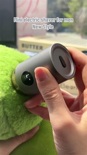 🔥LAST DAY - 49% OFF 🔥✨Newest Mini Portable Electric Shaver
