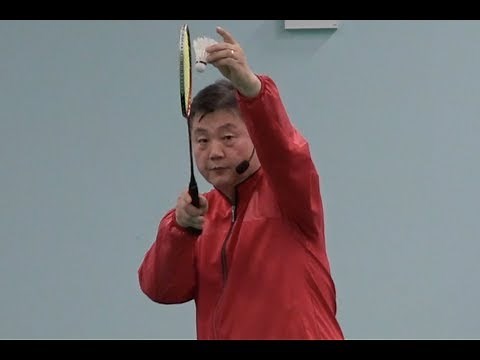 Badminton-Tips For Fresher (7) How To Catch A Shuttlecock From The Air