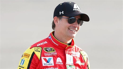 "Did you buckle that seatbelt for me?" When Jeff Gordon showed a reporter truth by pranking him as a convict cab driver