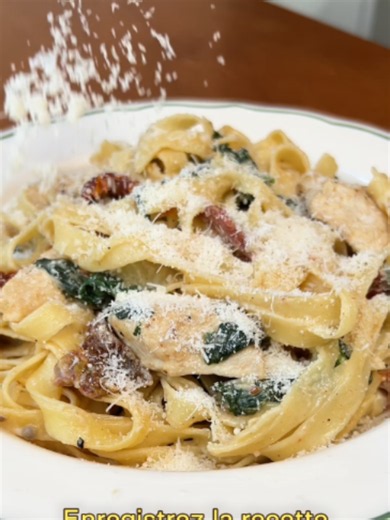 Poulet à la Toscane : recette de pâtes crémeuses protéinées