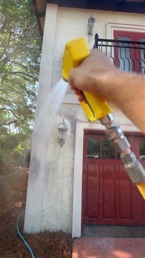How to soft wash stucco!!! #pressurewashing