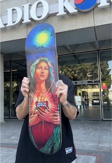 Tabla DGK Lenticular Skateboard Review