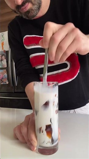 This Japanese coffee is incredibly satisfying 😍