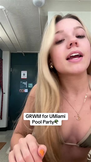 mind u it’s -2° at my brothers school in NY #grwm #college #poolparty #miami #umiami @Haus Labs @Sol de Janeiro