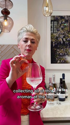 Prosecco: Which glass should you use? 🍾 There are 3 options: The Coupe. The Flute. The Tulip. My top tip: Remember, always pour the wine to the widest point in the glass 🥂 ________________________________ #elizabethandwine #prosecco #toptips #winetip #proseccolovers #champagne #funfacts #winefacts #proseccotime #datenight #wineglass #wineglasses #proseccoglass #champagnefacts #winewoman #womenofwine #businesswoman #dinnerparty #dinnerparties #hostingtips #hostingetiquette #proseccotime #champa
