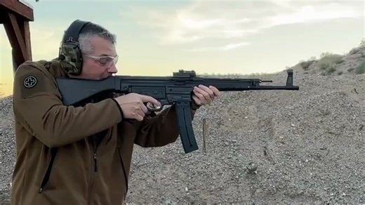 .22 StG44全自动射击