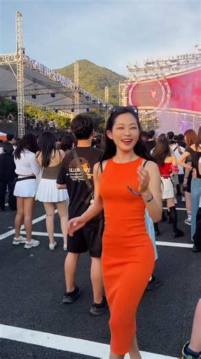 A fresh carrot spotted at WDF 🥕