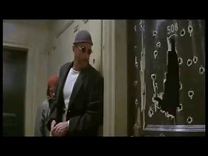 Tanti auguri al regista e sceneggiatore Luc Besson! Lo festeggiamo con questa scena tratta dal suo "Léon" con Jean Reno e Natalie Portman | D - la Repubblica