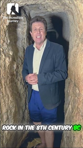 Discovering the ancient Hezekiah's Tunnel in Old Jerusalem!