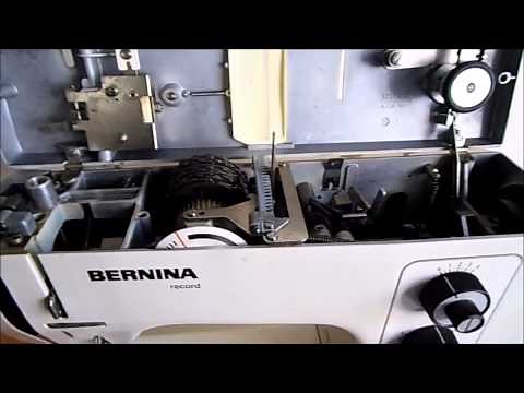 Bernina Record 830 - Opening the top cover