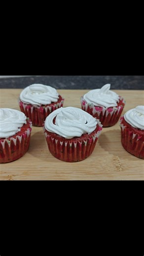 Soft & Creamy Red Velvet Cupcakes ❤️ 5 Minutes Dessert #shorts