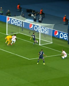 26M views · 130K reactions | Kylian Mbappé x Leo Messi : who will win the World Cup this Sunday?  | PSG - Paris Saint-Germain | Facebook