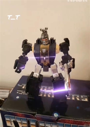 18K views · 505 reactions | SCOURGE THE TRACKER ......"I was once a bug"  F..damn you Unicron #transformers #g1transformers #decepticons #bombshell #scourge | That Transformers Guy | Facebook