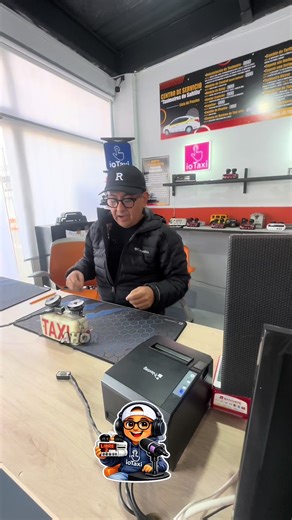 50 años en el taxi. Una pila nueva en el taxímetro. Y la misma pasión de siempre. Cuando alguien disfruta su trabajo, nunca vuelve a trabajar. 🚖✨