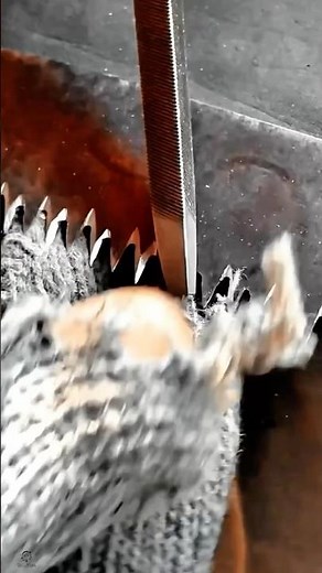 Hand Saw Sharpening Work Tool Using Manual Triangular File #worktool