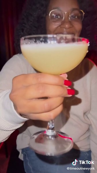 Have you checked out this new bar hidden in midtown? #nyctiktok #traveltiktok #tiktoktravel #timeoutnewyork #nycbucketlist #nycsecrets #speakeasy