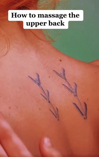 How to Massage the Upper Back: Techniques Explained