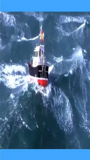 what is a rogue wave?, rogue wave recorded, largest rogue waves rogue waves compilation #cruiseships