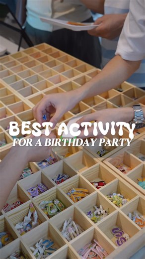 Jewels Lim ✨ on Instagram: "@wondertots.co Customised Keychain Tag Station 🔖 so happy that I did this activity for Joenn’s birthday party and it was so well-received 🤭 #birthdaypartyideas #babybirthdayparty"