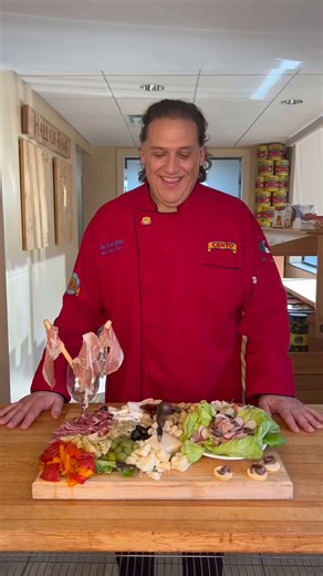 20 reactions | Let's make a traditional Italian antipasto! This recipe will be a huge hit for that holiday feast you've been prepping!  Grab your favorite products and get going! https://www.cento.com/recipes/appetizers/italian_american_antipasto.php | Cento | Facebook