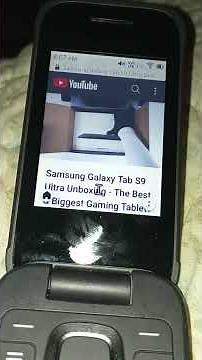 Nokia 2760 flip phone features