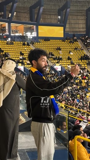 ‎تركي الجوف‎ on Instagram‎: "- ‏له له له .. شوفوا مين موجود بالاول بارك! 😂😂😂😂 😂😂😂😂😂😂😂💛💛💛💛💛💛💛💛💛 — Follow me { @tnfc.1 } الستوري مهم 🔥⚽️"‎