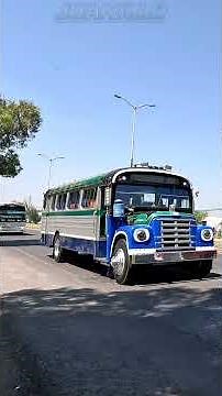 En acción la primer Rodada de Autobuses Clásicos saliendo de San Juan del Rio a Tequisquiapan