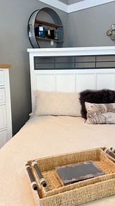 483 reactions · 13 shares | Descubre la colección Ashbryn (Mod. B844-QDM-WHT-K), un diseño moderno que fusiona funcionalidad y sofisticación. . Clic para comprar este look 李 bit.ly/45g5cqc | Ashley PR | Facebook