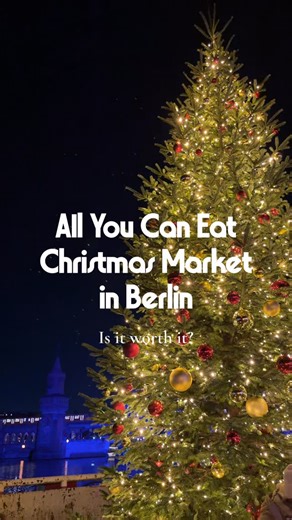 Elif • Out Of Office | Travel Blog 🗺️ on Instagram: "Is Berlin’s All You Can Eat Christmas Market @weihnachten_an_der_spree worth it? #werbung • Ticket prices range between 29.9€-47.9€ per person, depending on date and entry time • Inside you can enjoy as many foods and drinks as you wish • Kids under 6 can join for free • We went on a weekday and it wasn’t crowded at all. Lines moved pretty quickly and we easily found a table • The view with Oberbaumbrücke in the background is beautiful • Besi